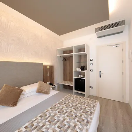 فندق Derby S ليدو دي يسولو