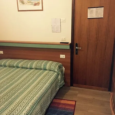 Otel Derby S